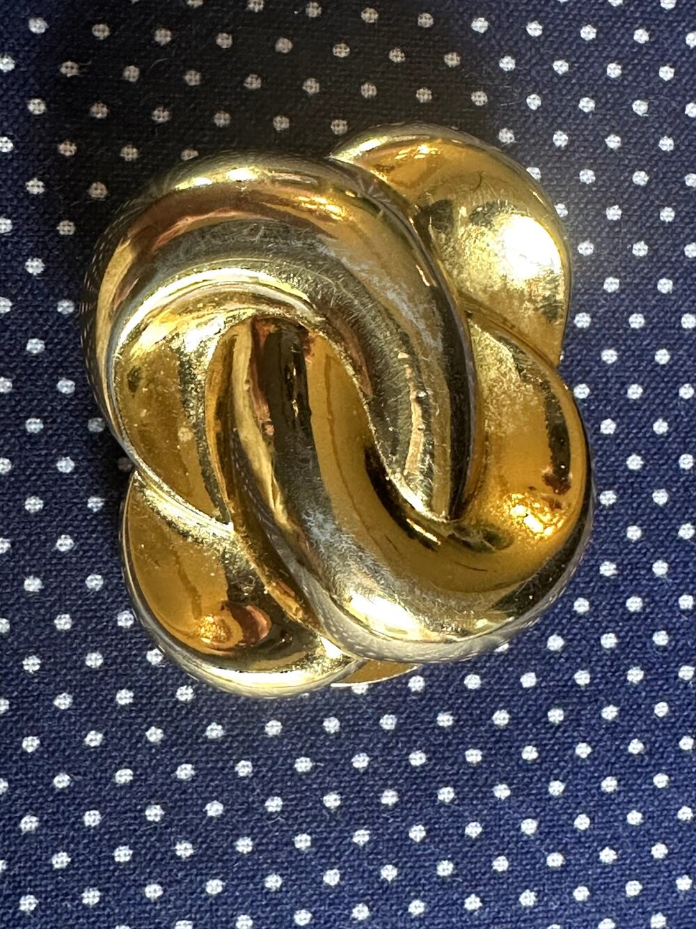 Vintage 1980's Gold-Tone Swirl Knot Scarf Clip